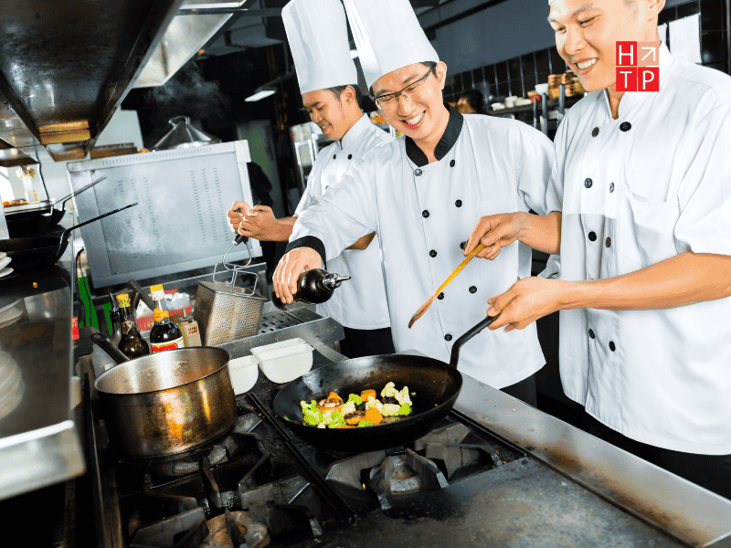 Khu vực chế biến, nấu nướng