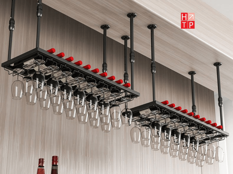 Kinh Nghiệm Thiết Kế Setup Quầy Bar Tinh Tế Và Hiệu Quả 3 giá để ly quầy bar